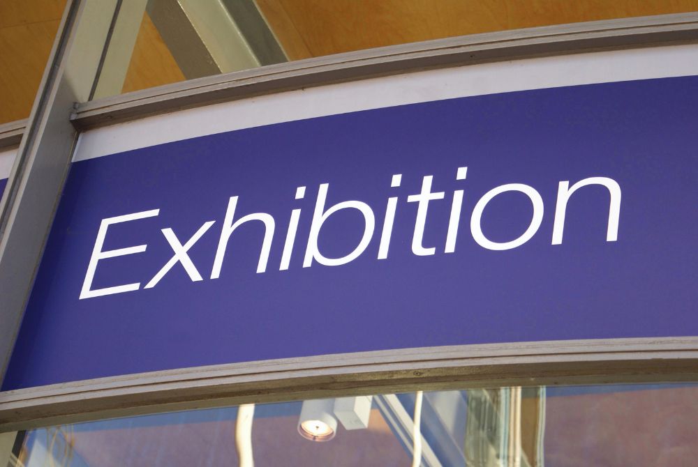 crowd control security sign